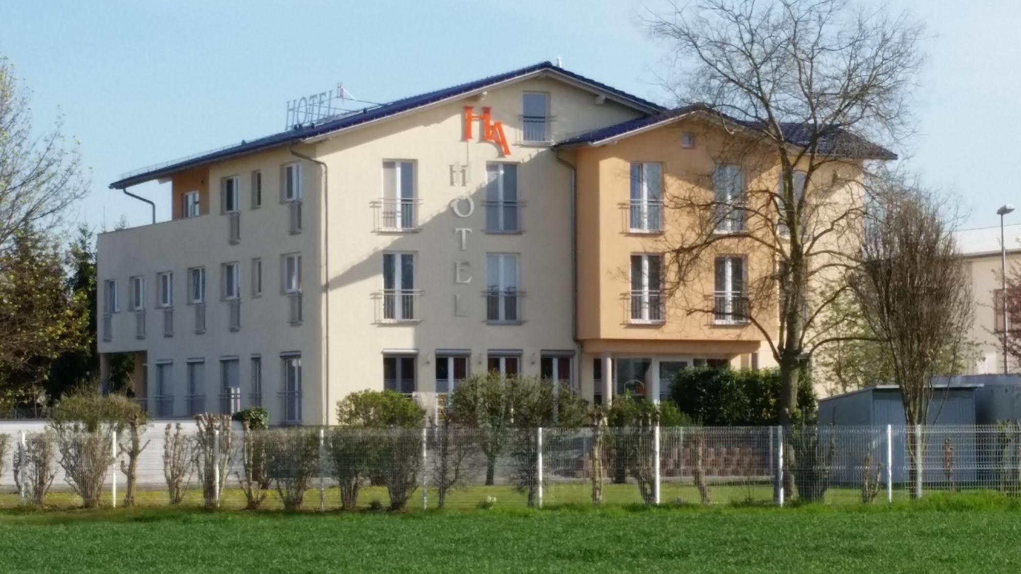 Hotel Ackermann Riedstadt Eksteriør bilde